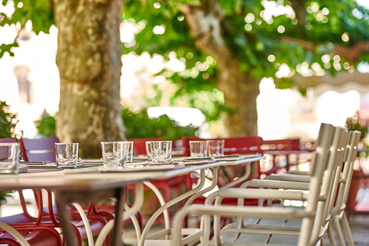 Arraya Hotel Sare Bagian luar foto